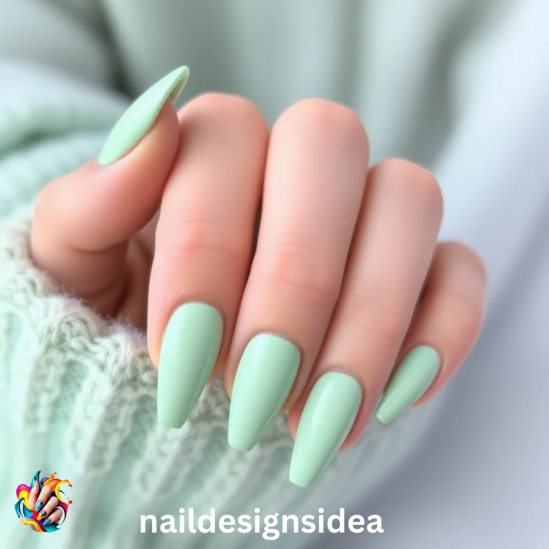 Green nails have become an exciting and stylish trend in the world of manicures.