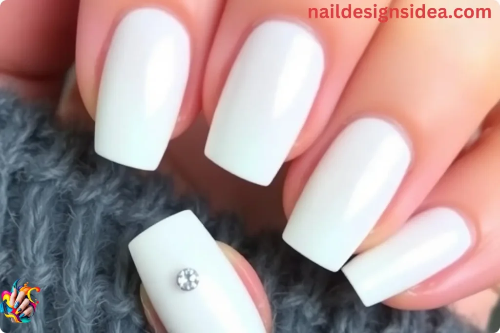 Pearly White New Year Nails