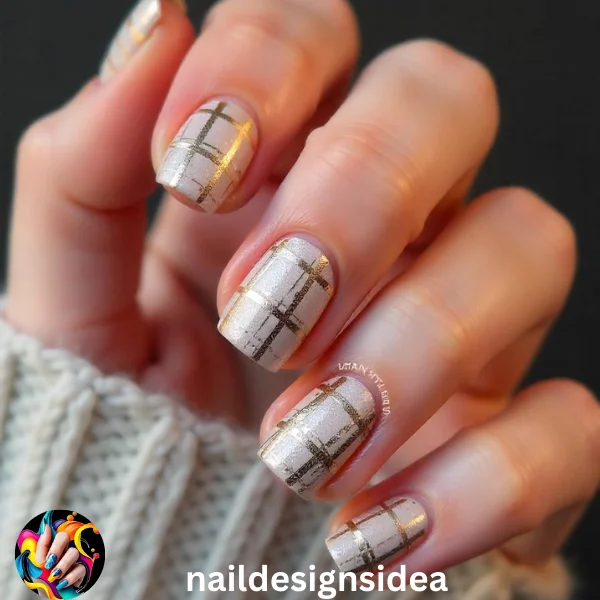 Plaid patterns are a cozy winter staple that translates beautifully to nail art.