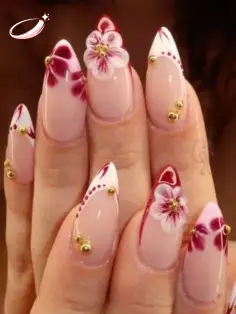 Almond-shaped Puerto Rico nails with tiny flag details